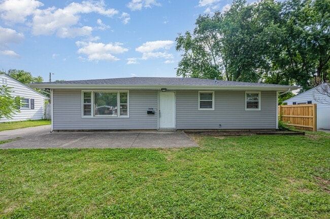 Building Photo - Stunning 3 Bed 1 Bath Ranch Home