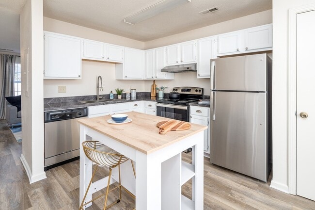 Building Photo - Hideaway Townhomes