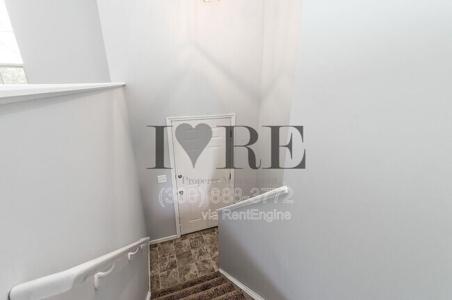 Foto del edificio - 1433 Tall Meadows Dr