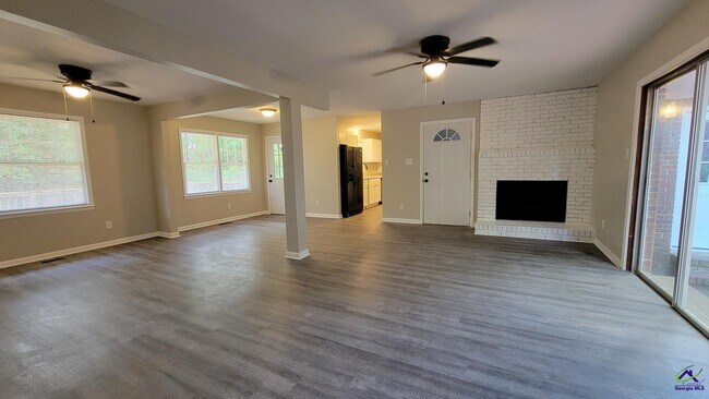 Building Photo - 507 Kimberly Rd