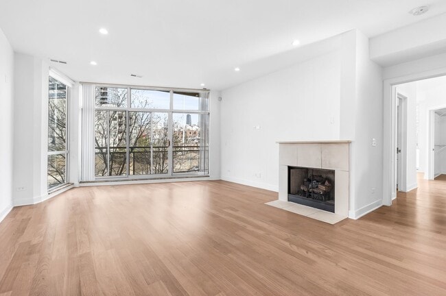 Foto del edificio - 914 W Hubbard St
