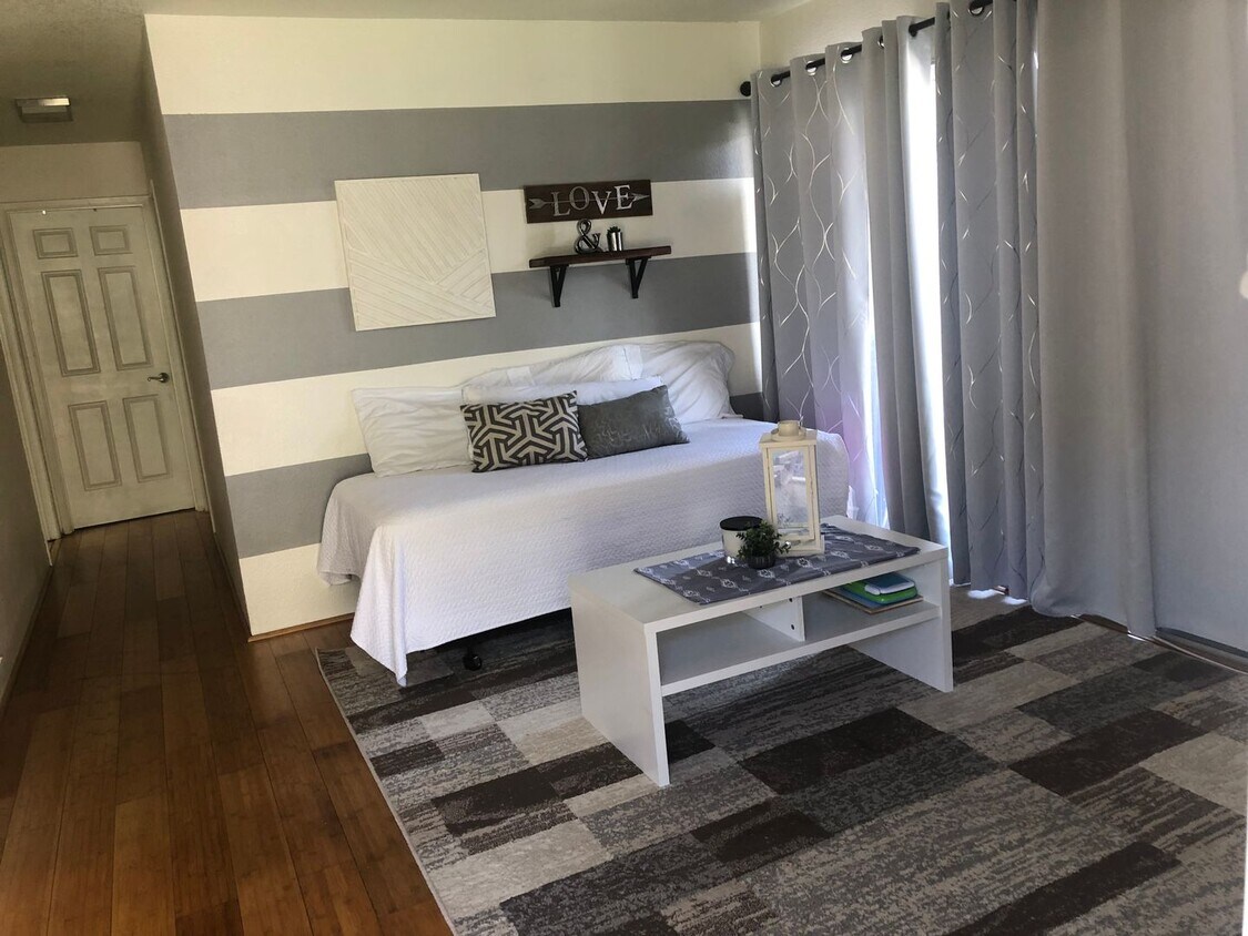 9411441144 Mopua Loop, Waipahu, HI 96797 Townhome Rentals in