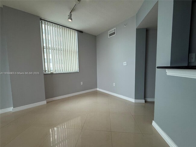 Building Photo - 9201 Collins Ave