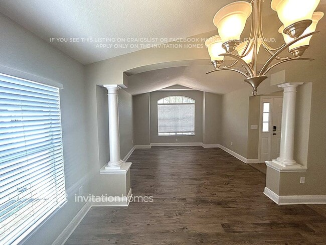 Building Photo - 419 Thicket Crest Rd