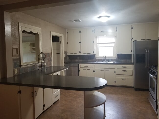 Foto del edificio - 1008 S Stanley St