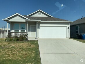 Building Photo - 2707 Geronimo Creek