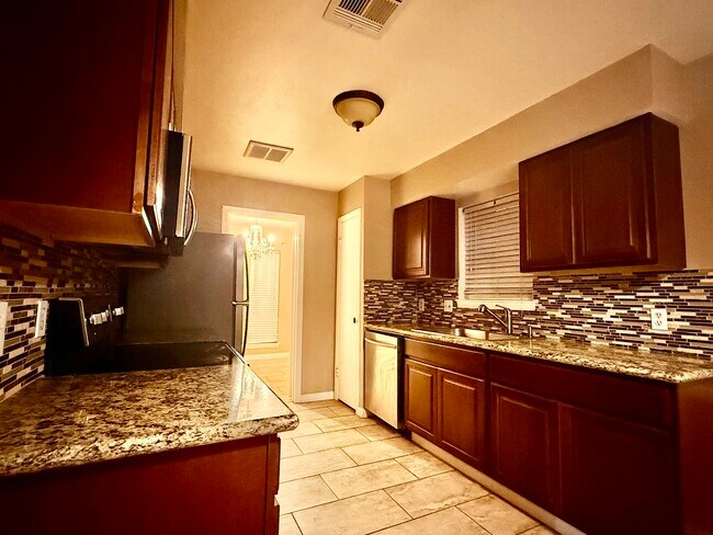 Foto del edificio - 9610 Crail Dr