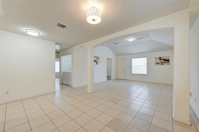 Foto del edificio - 6502 Wellington Meadows Dr