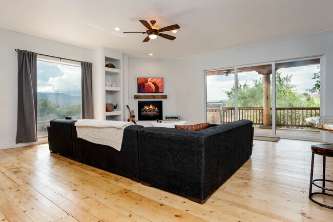 Foto del edificio - 2230 S Tissaw Rd