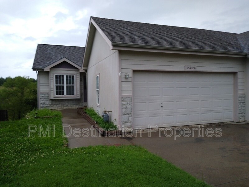 1542 Legend Trail Dr Unit A, Lawrence, KS 66047 Condo for Rent in