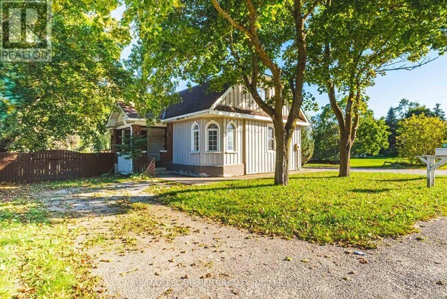 Photo du bâtiment - 9589 Wellington Rd 124