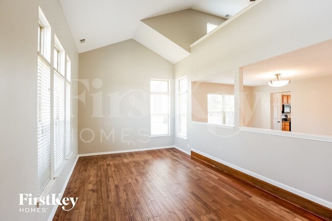 Foto del edificio - 18917 Fairfield Blvd