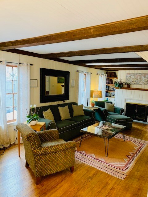 great room with fireplace and flat screen - 2457 Airport Rd