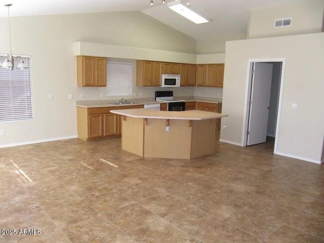 Building Photo - 4757 W Kristal Way
