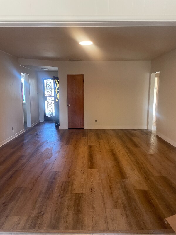 Foto del edificio - 10672 Linden Ave