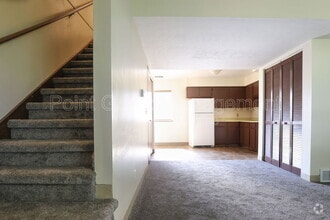 Building Photo - 3030 S 68th Ct