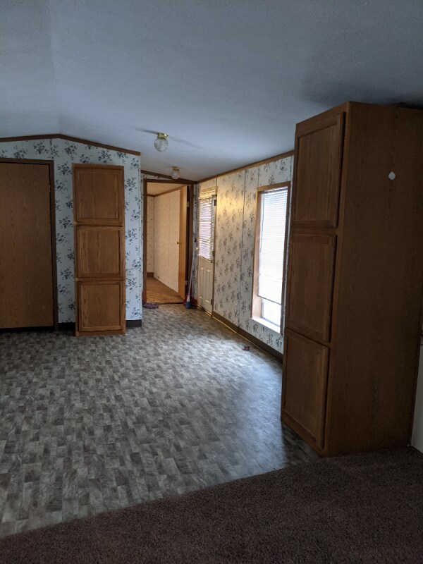 Building Photo - 4994 Onaway Dr