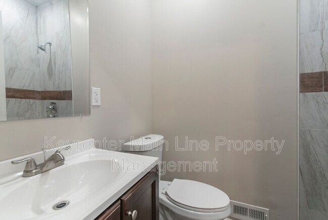 Foto del edificio - 917 W Duncannon Ave