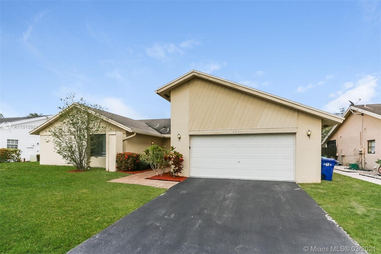 4980 NW 73rd Ave, Lauderhill, FL 33319 House Rental in Lauderhill, FL