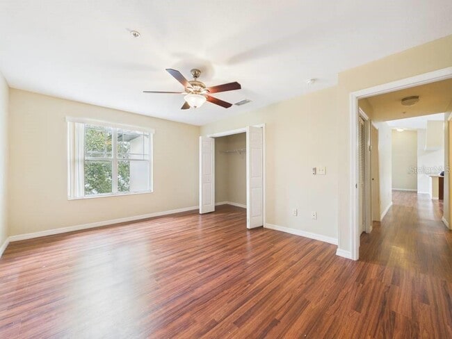 Building Photo - 16337 Enclave Village Dr