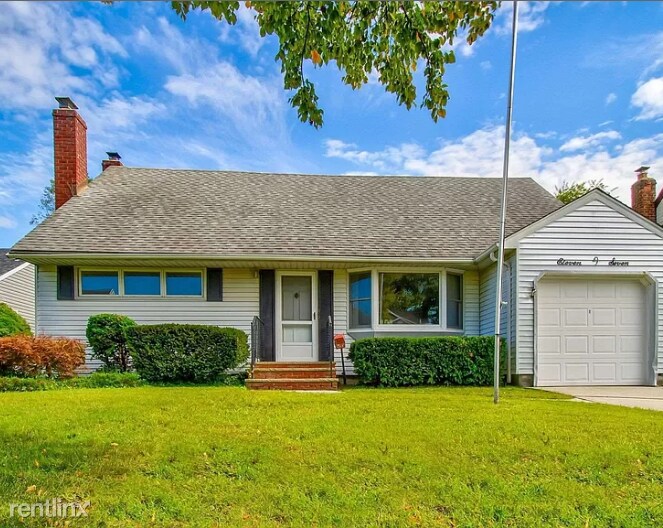 Primary Photo - 3 br, 2 bath House - 1107 Huckleberry Rd