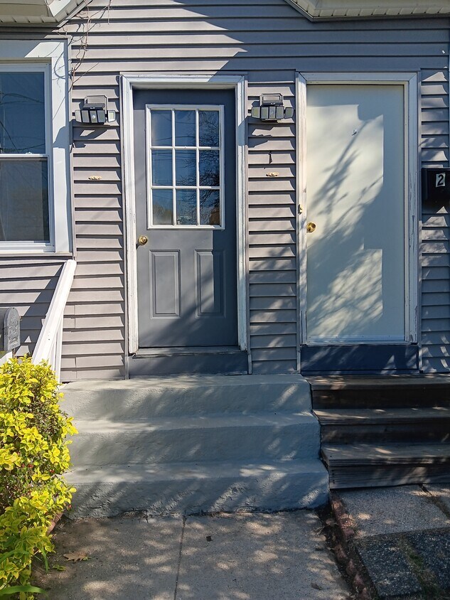 Primary Photo - 1 Nashawannuck St