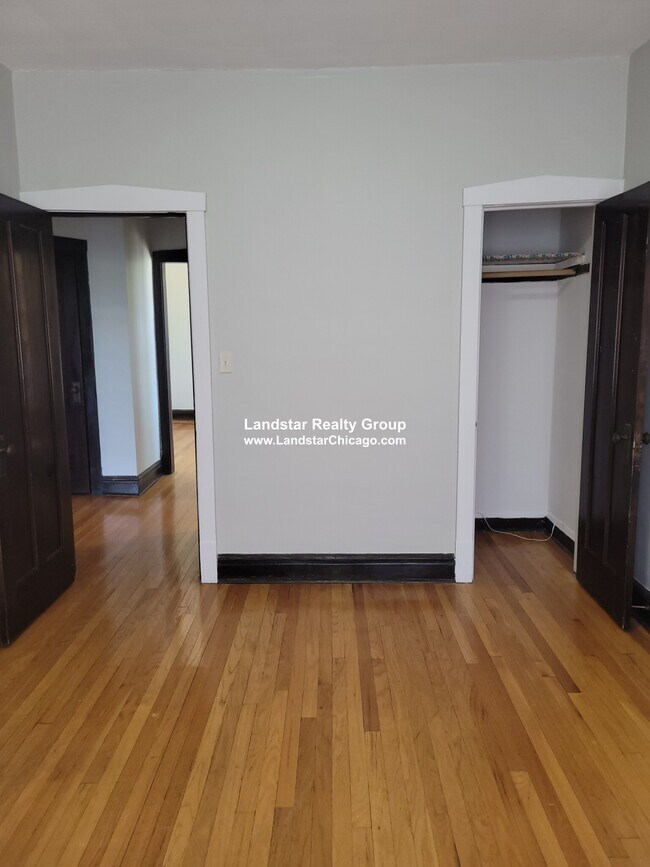 Building Photo - 3224 N Karlov Ave