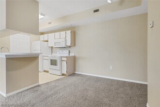 Building Photo - 6321 Aragon Way