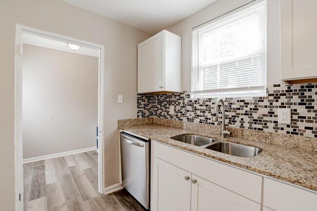 Building Photo - Charming 3 bedroom home in Columbia!