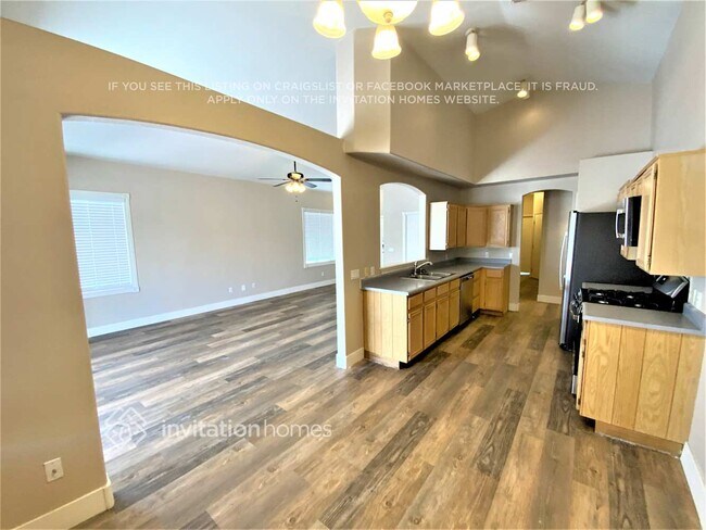 Building Photo - 1738 Watercreek Dr