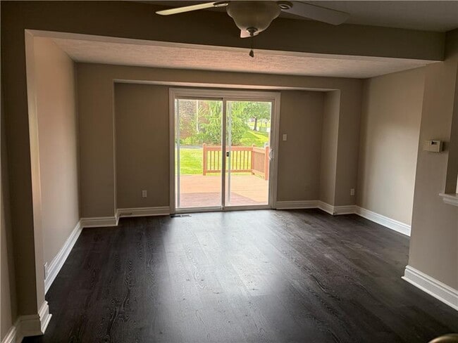 Building Photo - 1450 S Randolph Dr