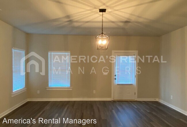 Foto del edificio - 3 br, 2 bath House - 230 Avalon Way