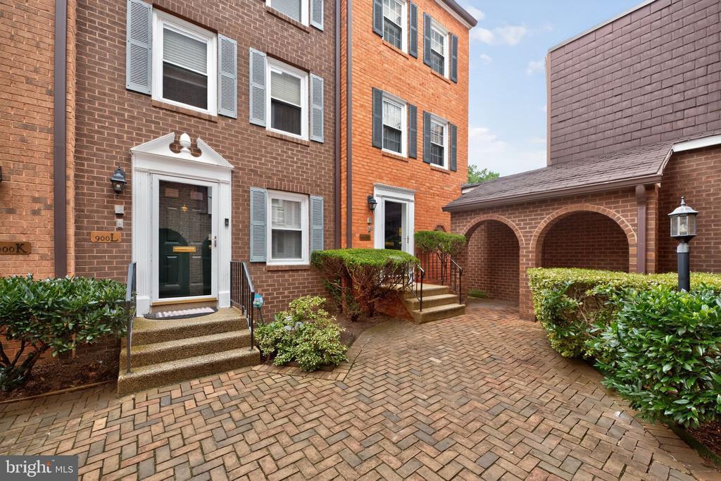 Primary Photo - 900 24th St NW