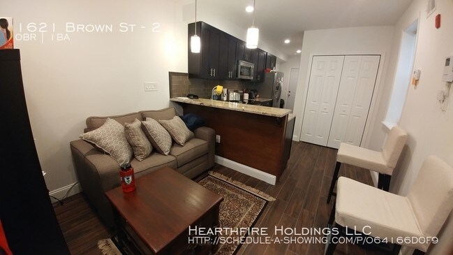 Building Photo - $1100 - STUDIO - Francisville - PARKING