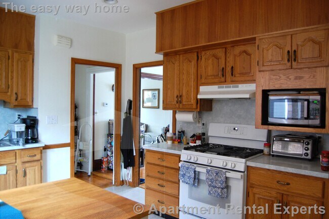 Foto del edificio - 14 A Cottage Ave