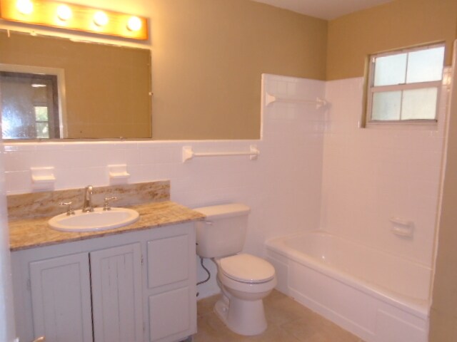 bath room - 6330 sw 13 street # 6