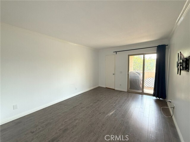 Building Photo - 25297 Tanoak Ln
