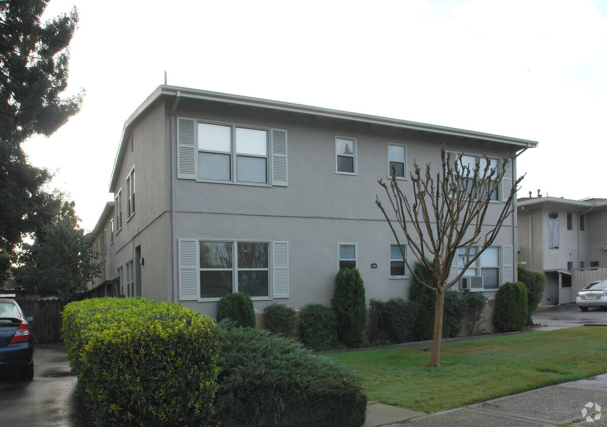 Building Photo - 775 S Shoreline Blvd