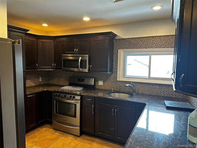 Foto del edificio - 4261 Austin Blvd