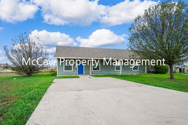 201 Blue Bell Ct Unit 201, Weatherford, TX 76088 Condo for Rent in