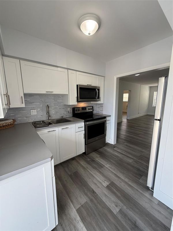 Foto del edificio - 3851 NE 21st Ave