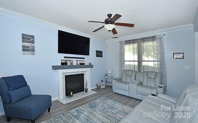 Building Photo - 119 Shining Armor Ct