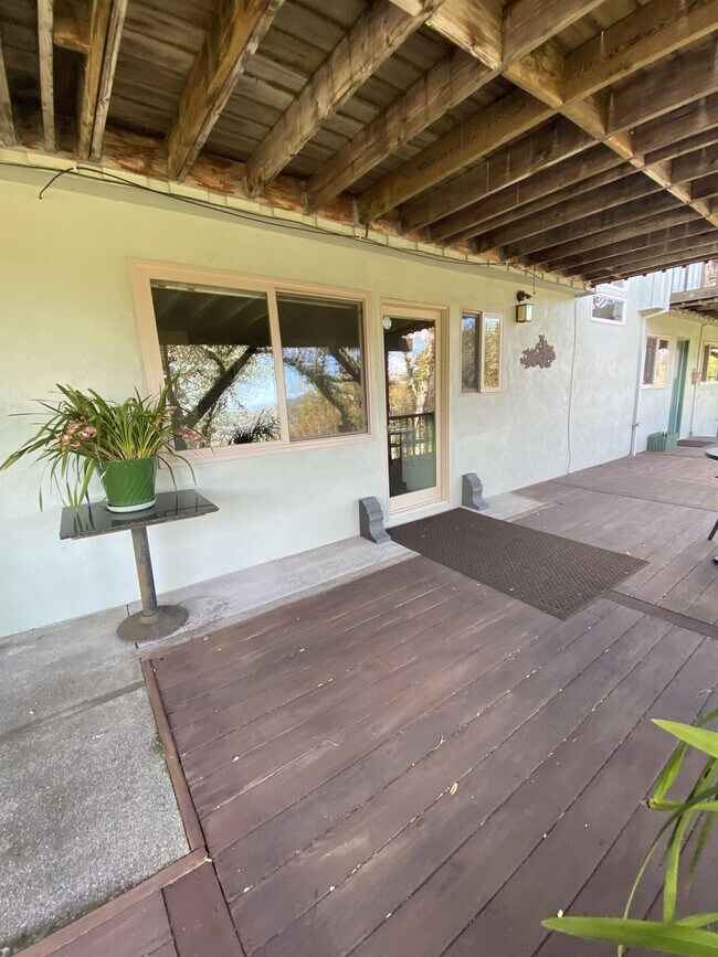 Building Photo - 4 Coronet Way