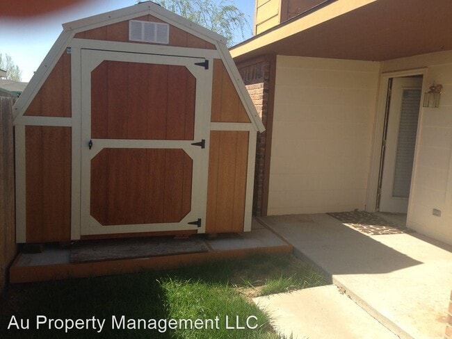 Building Photo - 4 br, 2 bath House - 1104 Shasta Dr.