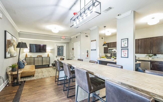 Building Photo - Villas at Colt Run Apartments