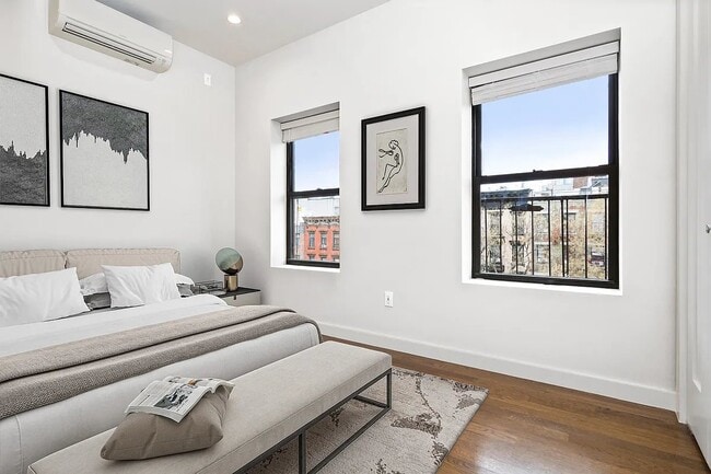 Foto del edificio - 130 1st Ave