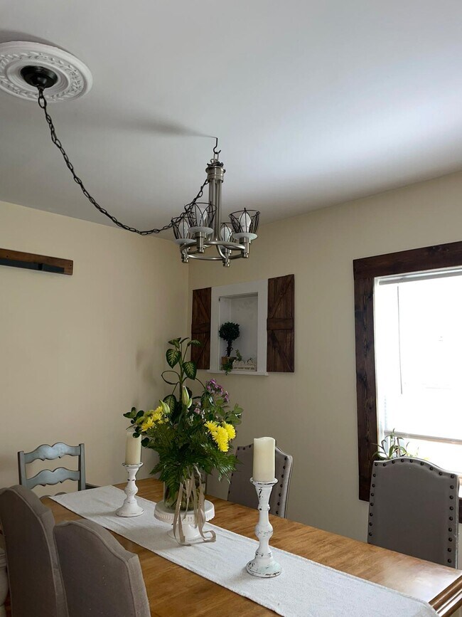 Dining room - 18 Court Rd