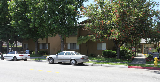 Building Photo - Riverstone Apartments