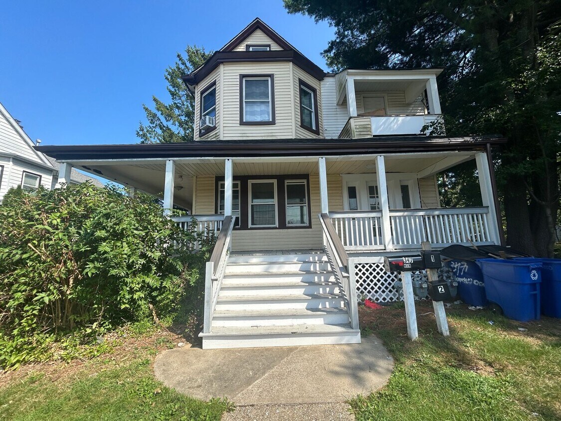 Foto principal - 347 Norwood Ave