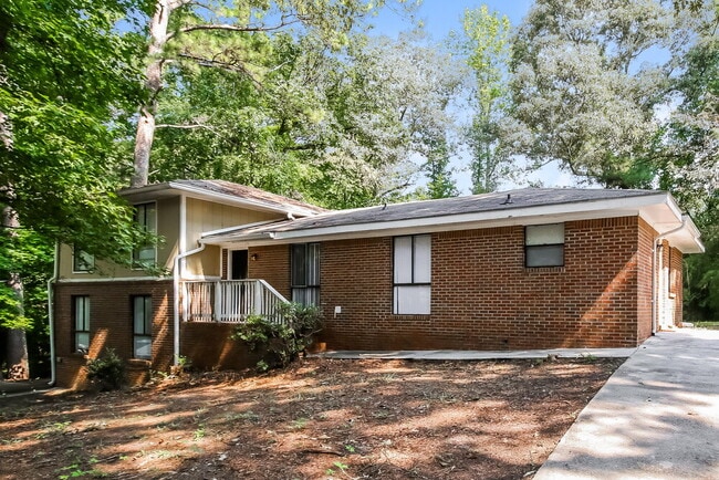 Building Photo - 9050 Spillers Dr SW